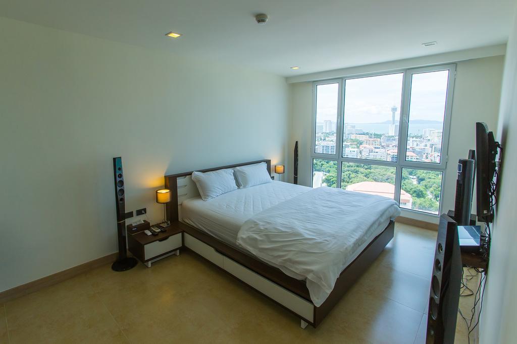 The Cliff Residence Condo Pattaya Pokoj fotografie
