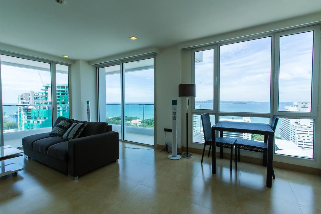 The Cliff Residence Condo Pattaya Pokoj fotografie