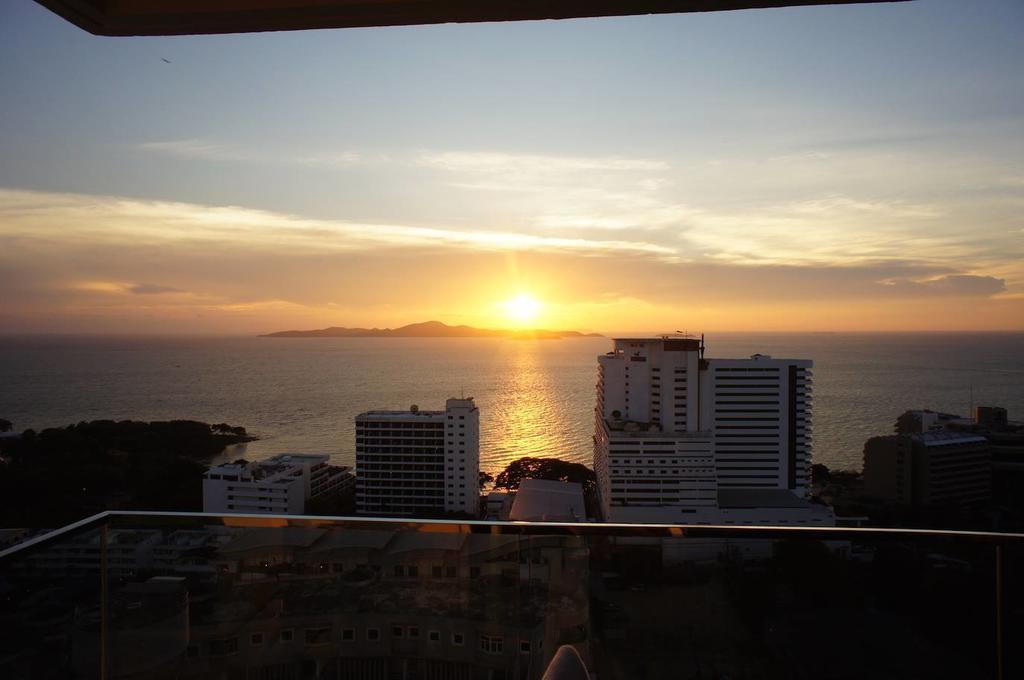 The Cliff Residence Condo Pattaya Pokoj fotografie